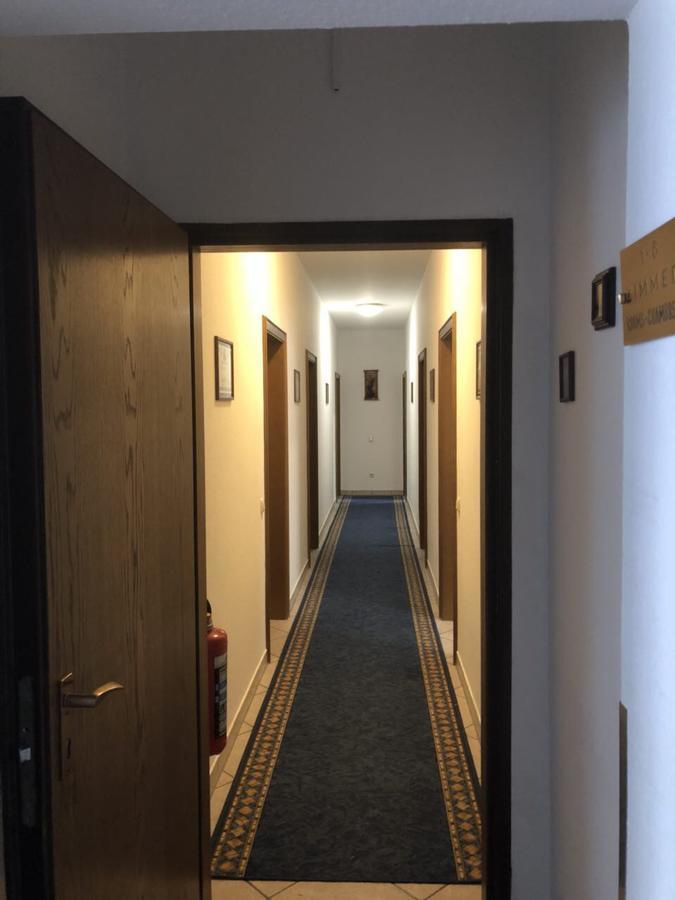 Hotel Landhaus Koeln 林德拉 外观 照片